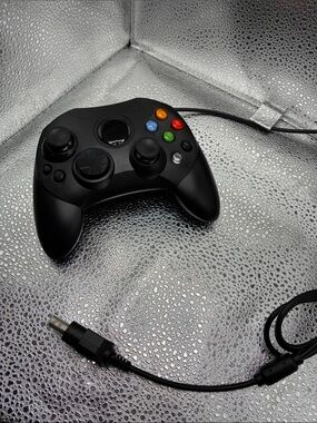 Wired Black Game Controller - Compatible Video Game Controller